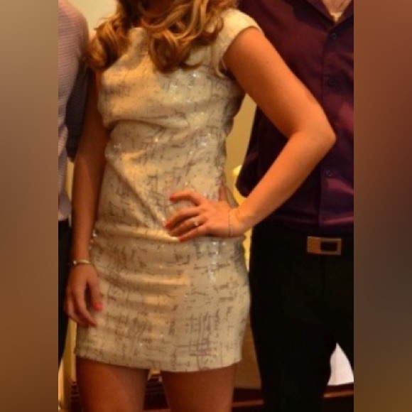 White sequence mini dress - Picture 3 of 3